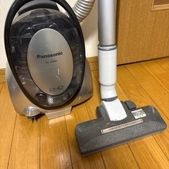 Panasonic サイクロン掃除機の画像