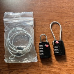 南京錠とコードの画像