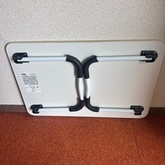 テーブル　折りたたみテーブルの画像
