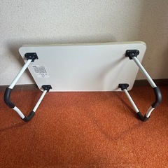 テーブル　折りたたみテーブルの画像