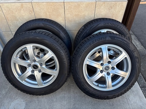 ブリヂストンブリザックVRX2アルミセット2022年製