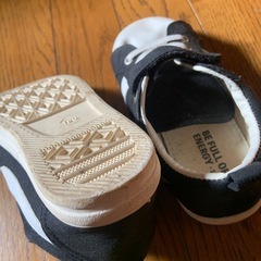 キッズスニーカーの画像