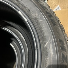 組込工賃込み205/65r15スタッドレス
の画像