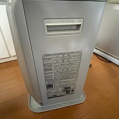 石油ファンヒーター　暖房器具　すぐ使えますの画像