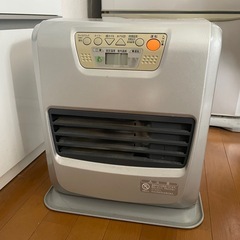 石油ファンヒーター　暖房器具　すぐ使えますの画像