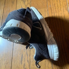 キッズスニーカーの画像