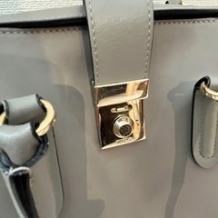 【取引決定済】FURLA フルラ　ハンドバッグの画像