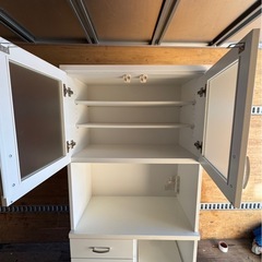 ニトリ.食器棚.レンジボードの画像