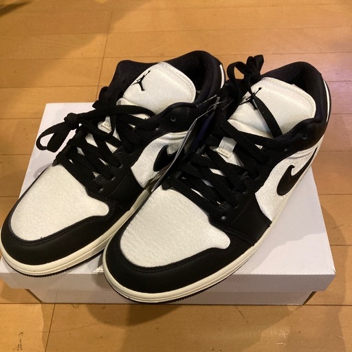 AIR JORDAN1 ホワイト/ブラックウィメンズ27.5cmエアジョーダン