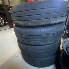 ダイハツ純正アルミホイールタイヤセットの画像