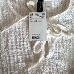 新品未使用！H&M長袖トップスの画像