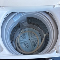 まだまだ使えます‼️5.0kg洗濯機✨️1km圏内配送･設置無料🚚AQUAホワイト×ブラックAQW-S5E3(KK)アクア2015年製の画像
