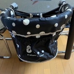 ポータブルベビーテーブルチェアの画像