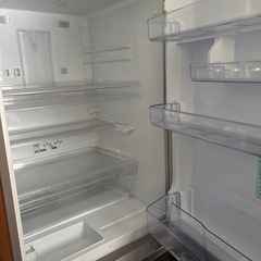 2012年製370L冷凍冷蔵庫　注意事項ありの画像