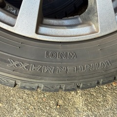 ダンロップ　
スタッドレスタイヤ　155/65R 14の画像