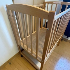 カトージ　ベビーベッド　ミニサイズの画像