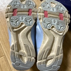 子供靴の画像