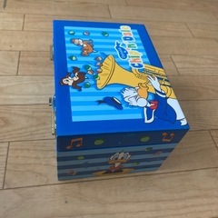 オルゴール付き小物入れの画像