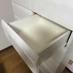 ニトリ　タンス白1の画像