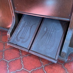 アンティーク足踏みオルガンの画像