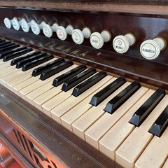 アンティーク足踏みオルガンの画像