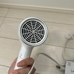 サロニアグロッシーケアドライヤーの画像