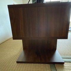 テレビボードの画像