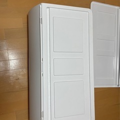 衣装ケースの画像