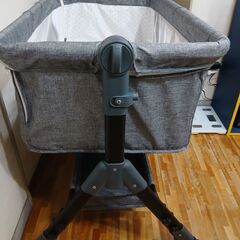ベビーベッドの画像