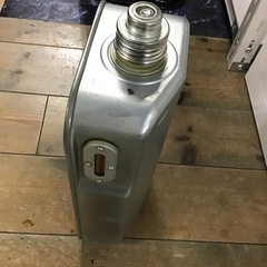 TOYOTOMI    石油ストーブ　2007年製　3.6L    2.87kW    単2電池4本使用　中古品の画像