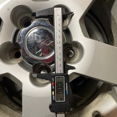 スパイクタイヤ　195/65R15　の画像