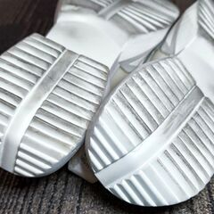 【セット持帰用】【中古・国内未発売】メンズ 白 スニーカー 26.5cmの画像