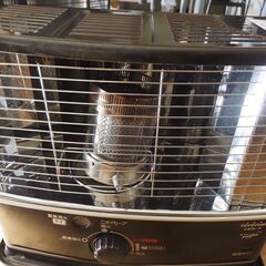 トヨトミ，石油ストーブ、美品、２０１６年製、倉庫保管品、５３ｘ２４ｘ４６の画像