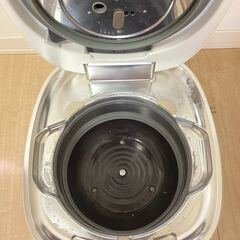 <TIGER> 炊飯器 5.5合炊き JPL-A100 2020年 コーラルホワイトの画像