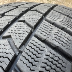 235 50 18 ウインターマックス02の画像