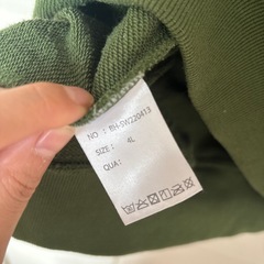 パーカー　4lＬの画像