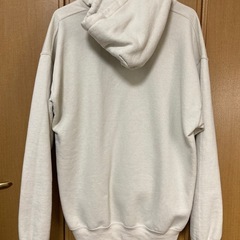 プルオーバーパーカーの画像