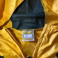 かっこいい❤️ブラジル🇧🇷Vr ❤️ATHLETA®ウインドブレーカー☆ピステ   の画像
