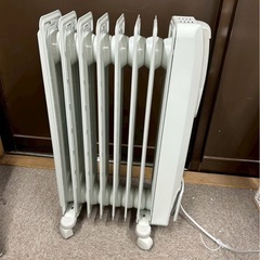 【中古品】デロンギ オイルヒーター　KHD4 108 12-LGの画像
