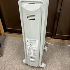 【中古品】デロンギ オイルヒーター　KHD4 108 12-LGの画像