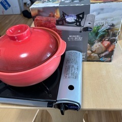 【連休限定値下げ】ガスを買うだけ！土鍋とカセットコンロセット売り！の画像