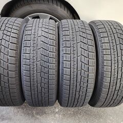 スタッドレスタイヤ　2022年製造215/65R16の画像