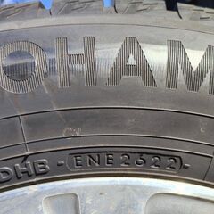 スタッドレスタイヤ　2022年製造215/65R16の画像