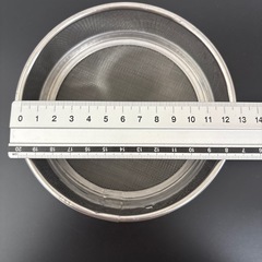 ミニ粉ふるい　13センチの画像