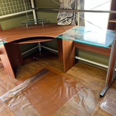 L字型パソコンデスクの画像