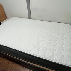 【美品•半額以下お値下げ】NELLセミダブルマットレス定価94900円の画像