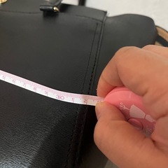 黒のレザートートバッグの画像