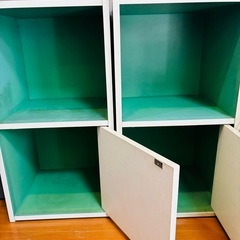 2段ボックス　ドア付き　　2つの画像