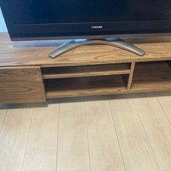 TOSHIBA 36インチテレビ　テレビ台無料の画像