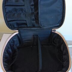 Rownyeon 化粧ポーチの画像